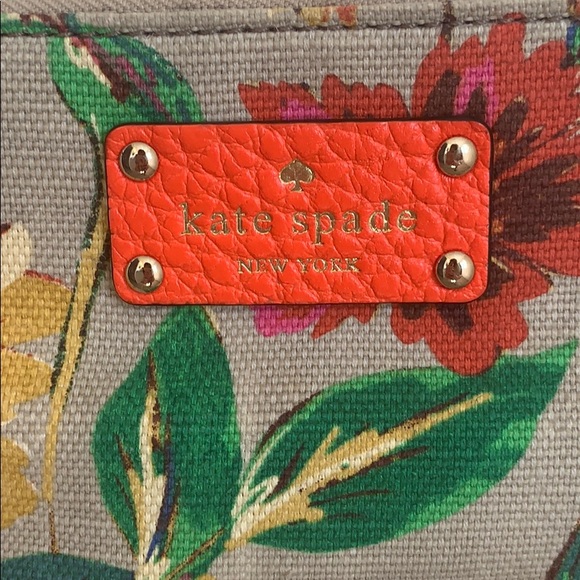 Kate Spade “Grove Court” floral linen crossbody - Picture 3 of 6